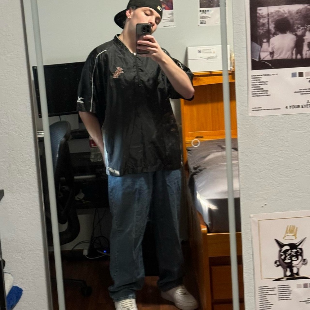 Baggy baseball jersey good condition